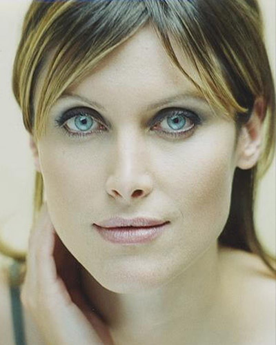An actress from Slovakia who David assisted in a visa application